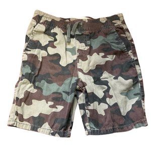 Camouflage Print Shorts w/ Elastic Waist